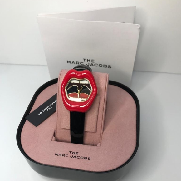 💯 Original Marc Jacobs The Lip Quartz Black Dial Ladies Watch MJ0120190889. - Picture 5 of 11